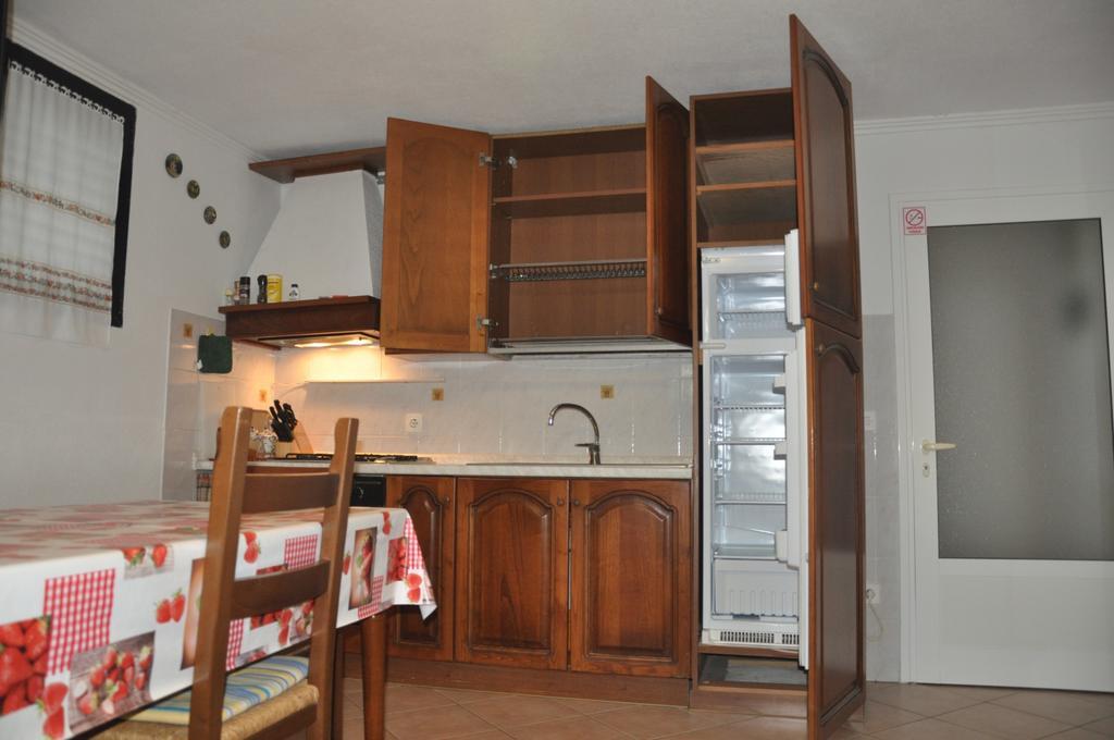 Franko Apartmani Замбратия Екстериор снимка