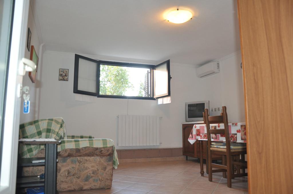 Franko Apartmani Замбратия Екстериор снимка