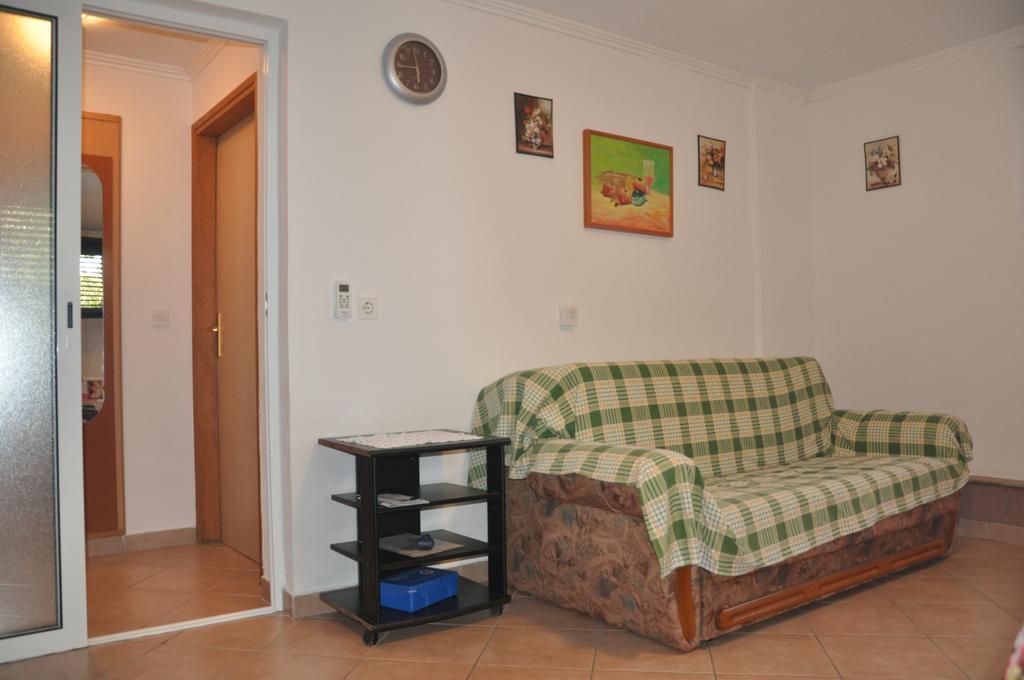 Franko Apartmani Замбратия Екстериор снимка