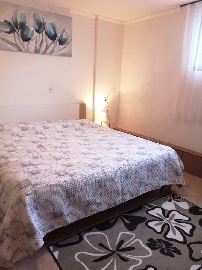 Franko Apartmani Замбратия Екстериор снимка
