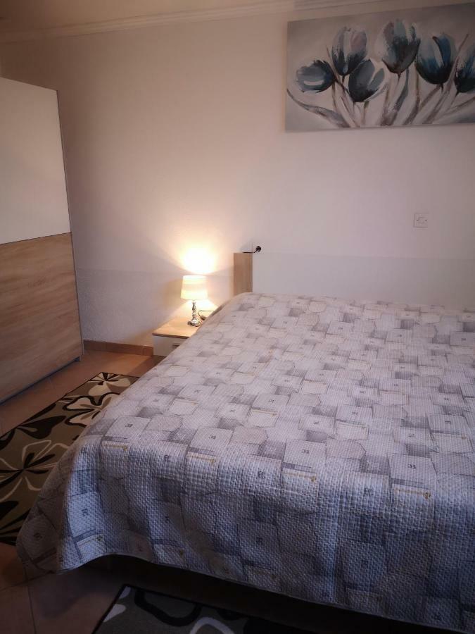 Franko Apartmani Замбратия Екстериор снимка